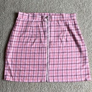 Amazon plaid mini skirt (Size M)
